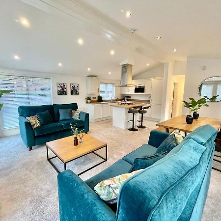 Thirlmere 4 Luxury Lodge At White Cross Bay 温德米尔 外观 照片