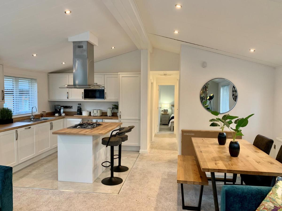 Thirlmere 4 Luxury Lodge At White Cross Bay 温德米尔 外观 照片